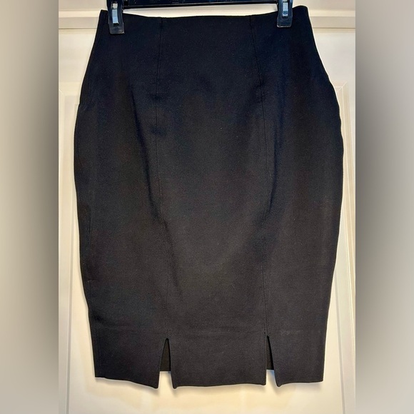 SPANX Classic Black Pencil Skirt - Picture 1 of 4